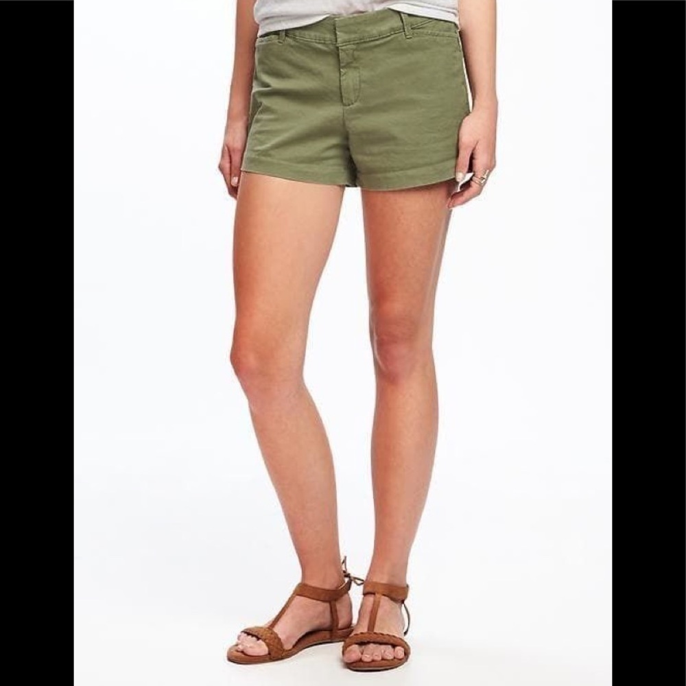 Classic Old Navy Plus‎ Size Green Shorts